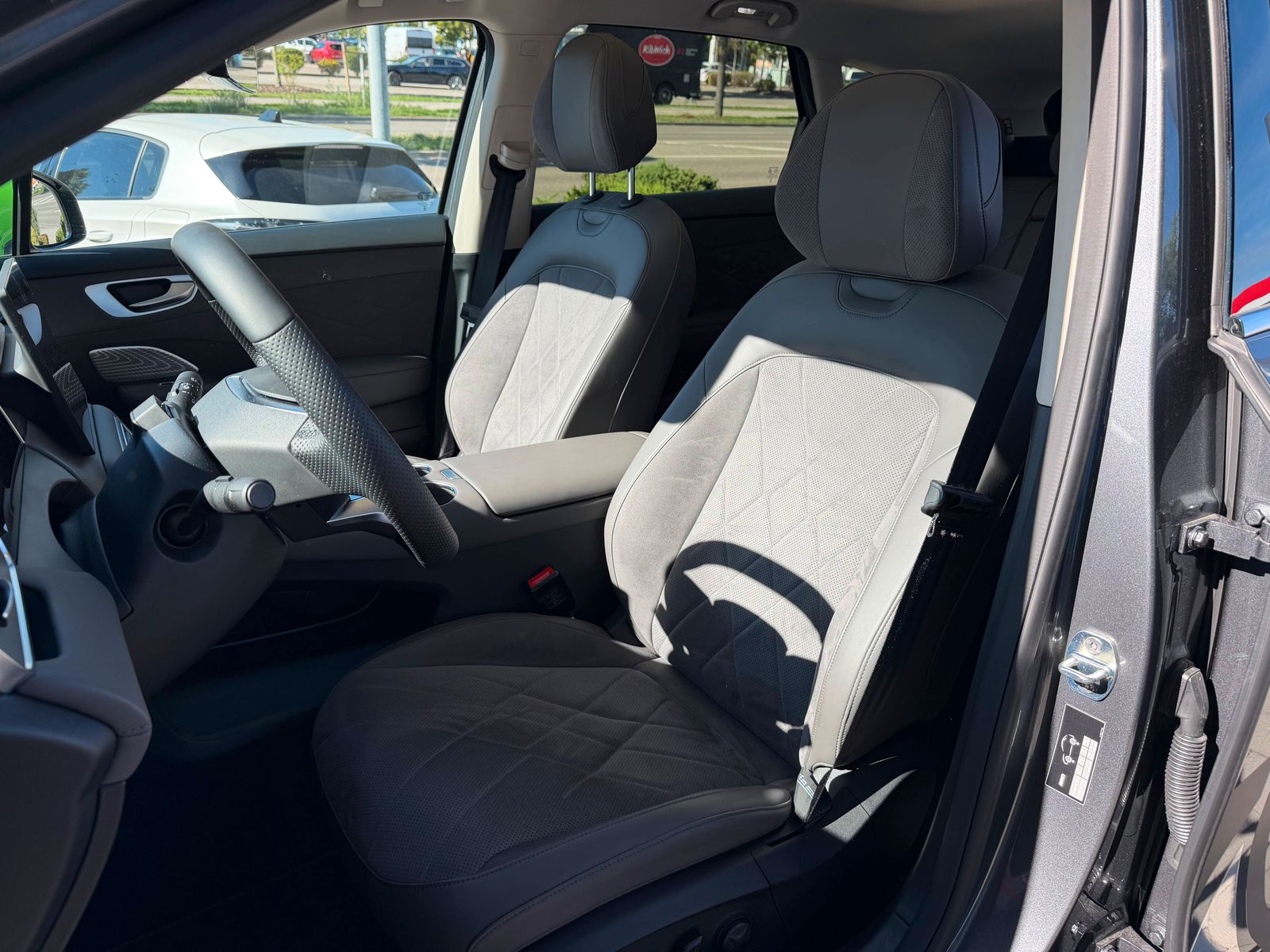 MG S6 EV