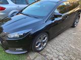 Ford Ecoboost ST Leder-Sport-Paket 250 PS - Ford Focus: Von Privat
