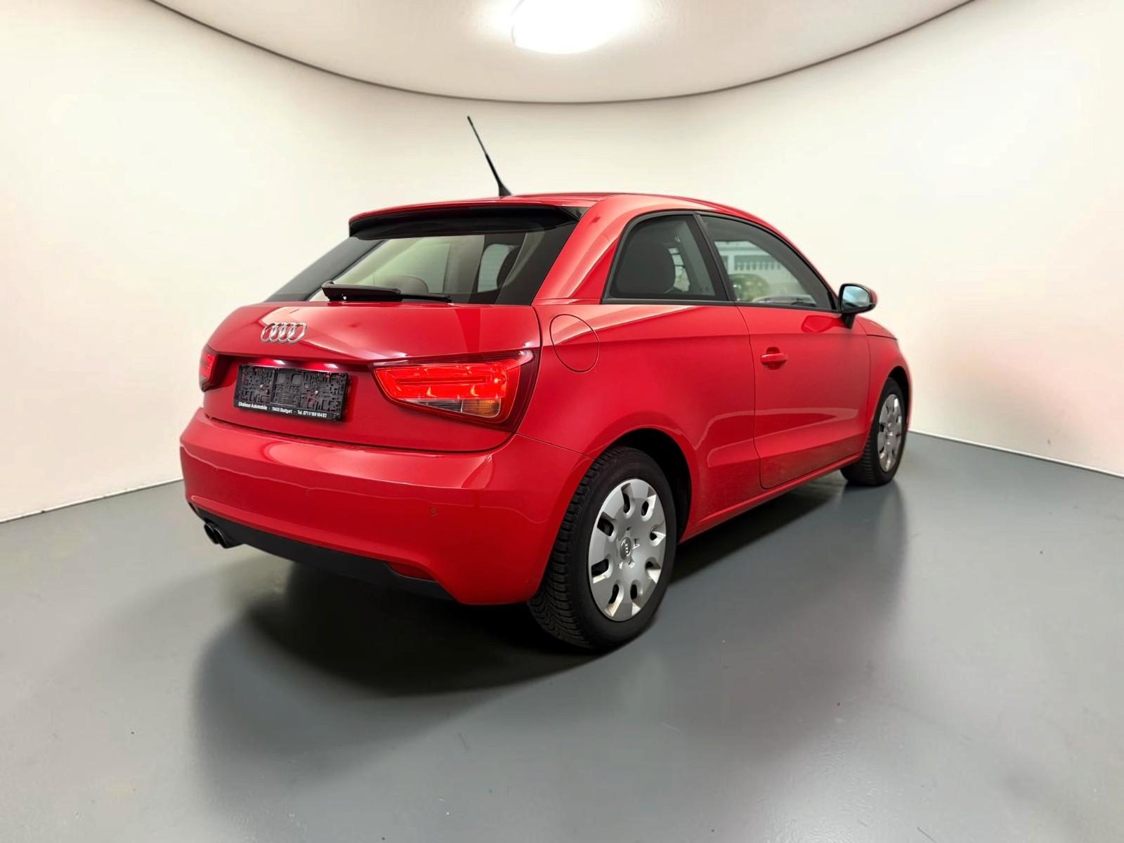 Audi A1 ambition*NAVI*SHZ*LÜCKENLOS AUDI S-HEFT*KLIMA