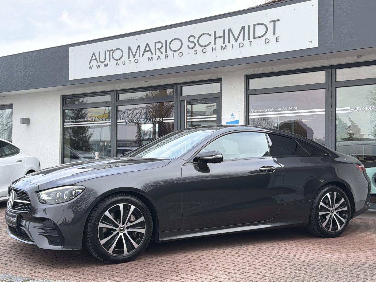 Mercedes-Benz E 300 Coupe AMG-Line Night*Panorama*Burmester*