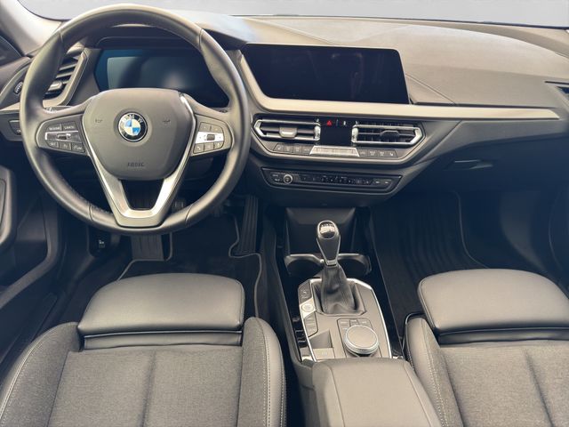 Fahrzeugabbildung BMW 218i Gran Coupé Sport Line LED+Kamera+Navi+AHK