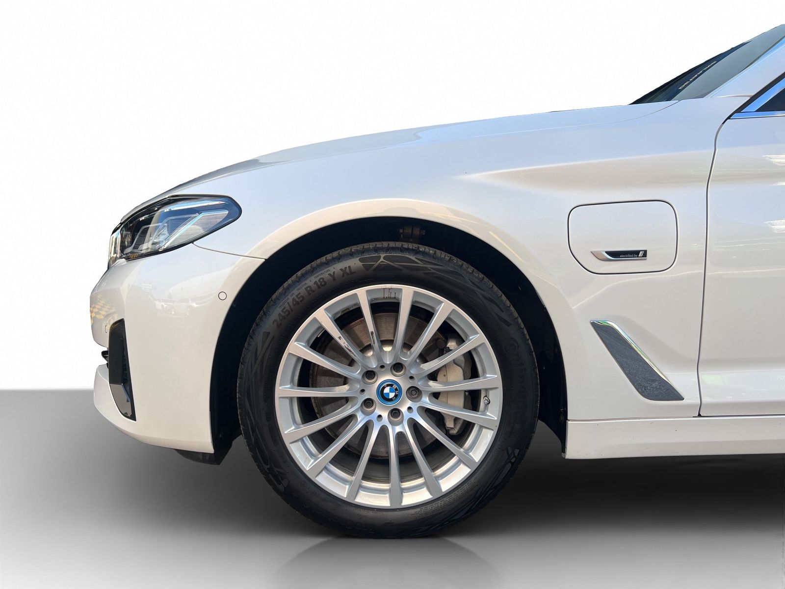 BMW 530e Tour. LED Hifi Klima ParkAs imagem 3