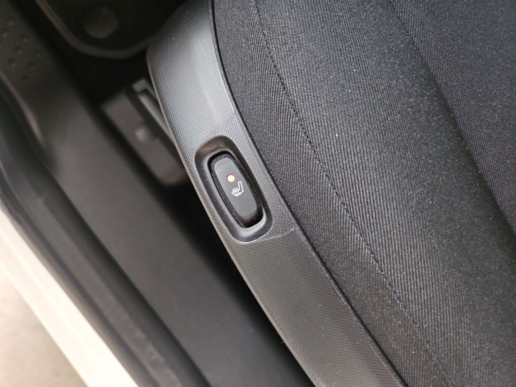Fahrzeugabbildung Smart EQ ForTwo ''PURE'' LED SHZ Tempomat KlimaA DAB