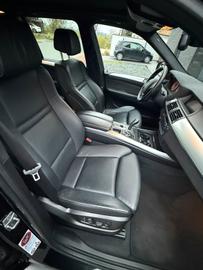 صورة 6 لـ 2011 BMW X5 M