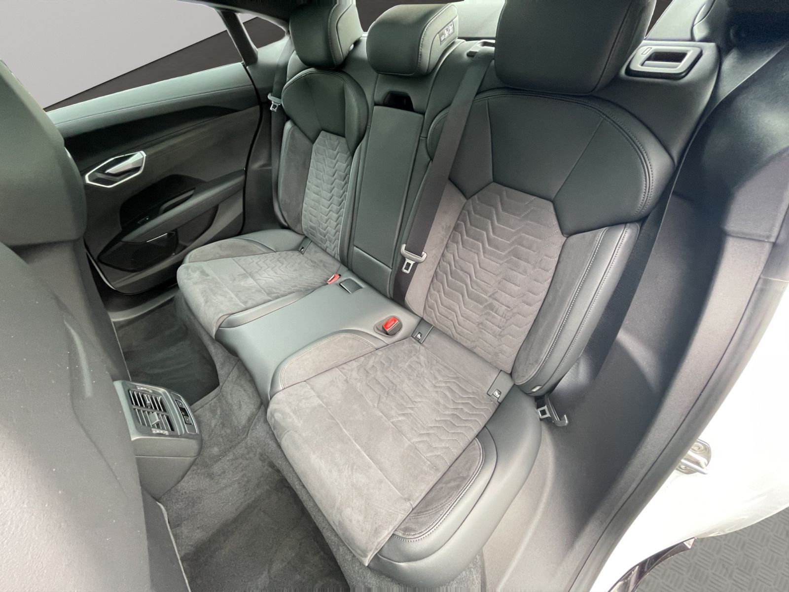 Audi e-tron GT - Bild 18