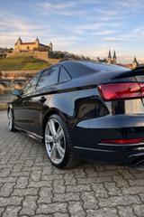 Audi RS3 2.5 TFSI S tronic quattro - - gebrauchte Audi RS3 aus dem Jahr 2021