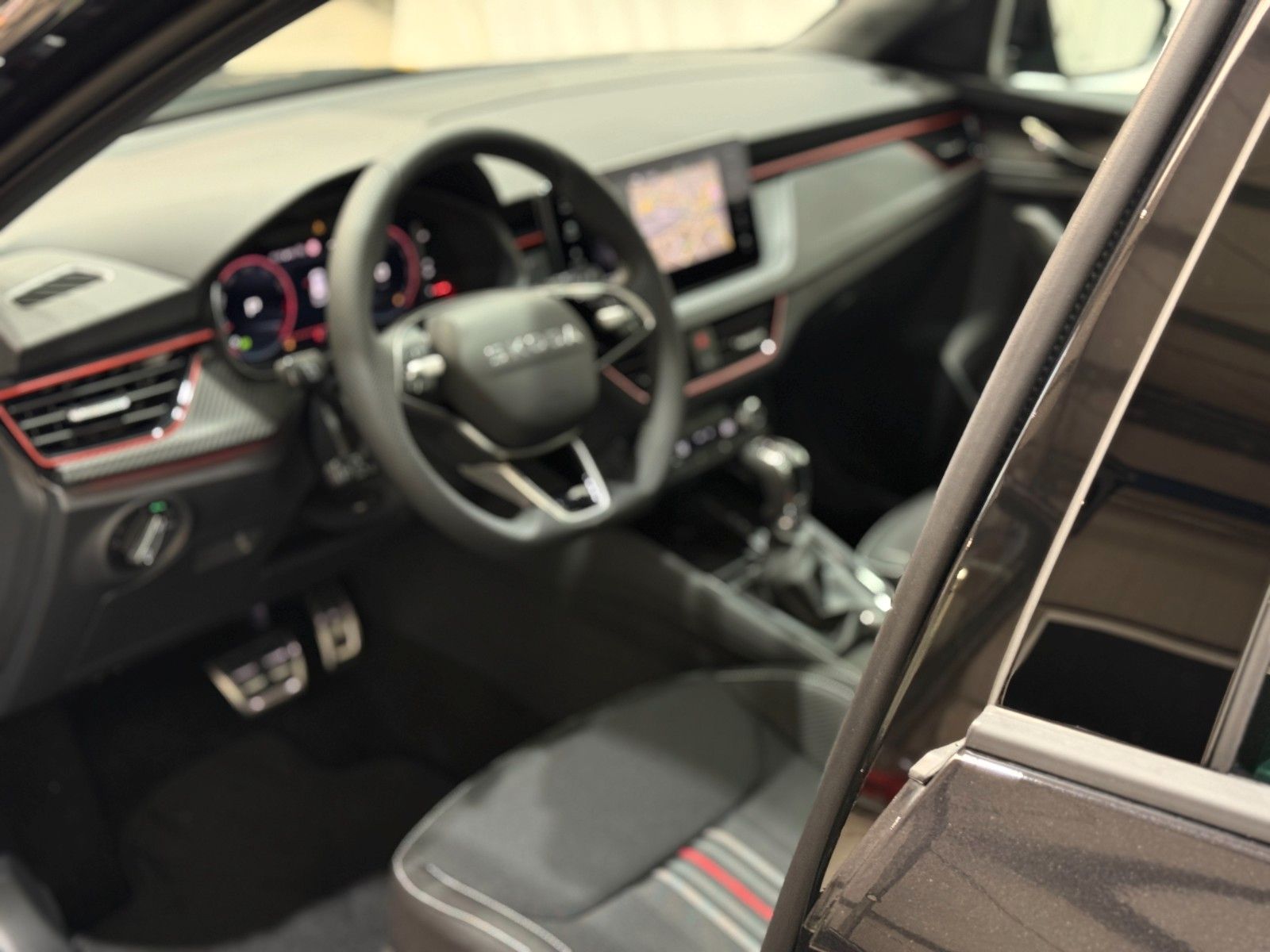 Fahrzeugabbildung SKODA Kamiq Monte Carlo / DSG / Matrix / Navi / AHK
