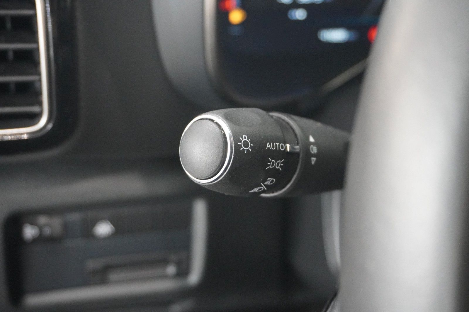 Fahrzeugabbildung Citroën C5 Aircross PLUS 145 E-DSC NAVI/LED/KAMERA/DAB+