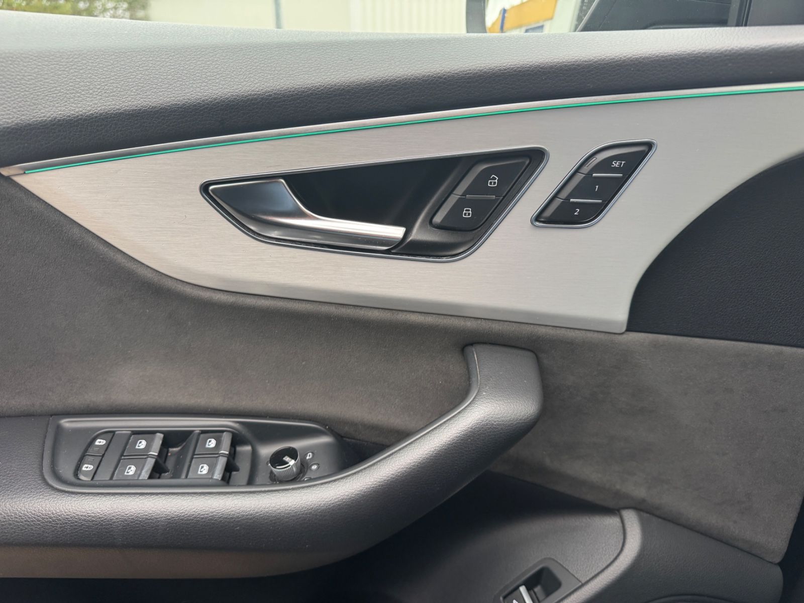 Fahrzeugabbildung Audi Q8 50 TDI S Line Softclose+Matrix+HUD+B&O+VOLL