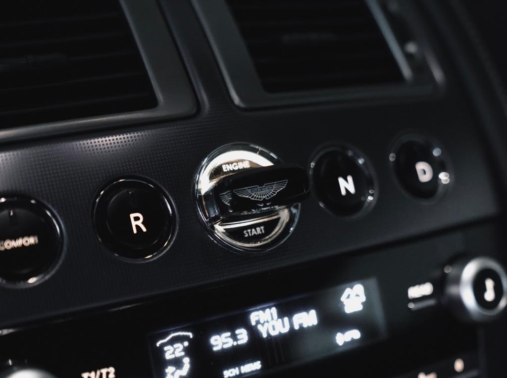 Aston Martin V8 Vantage