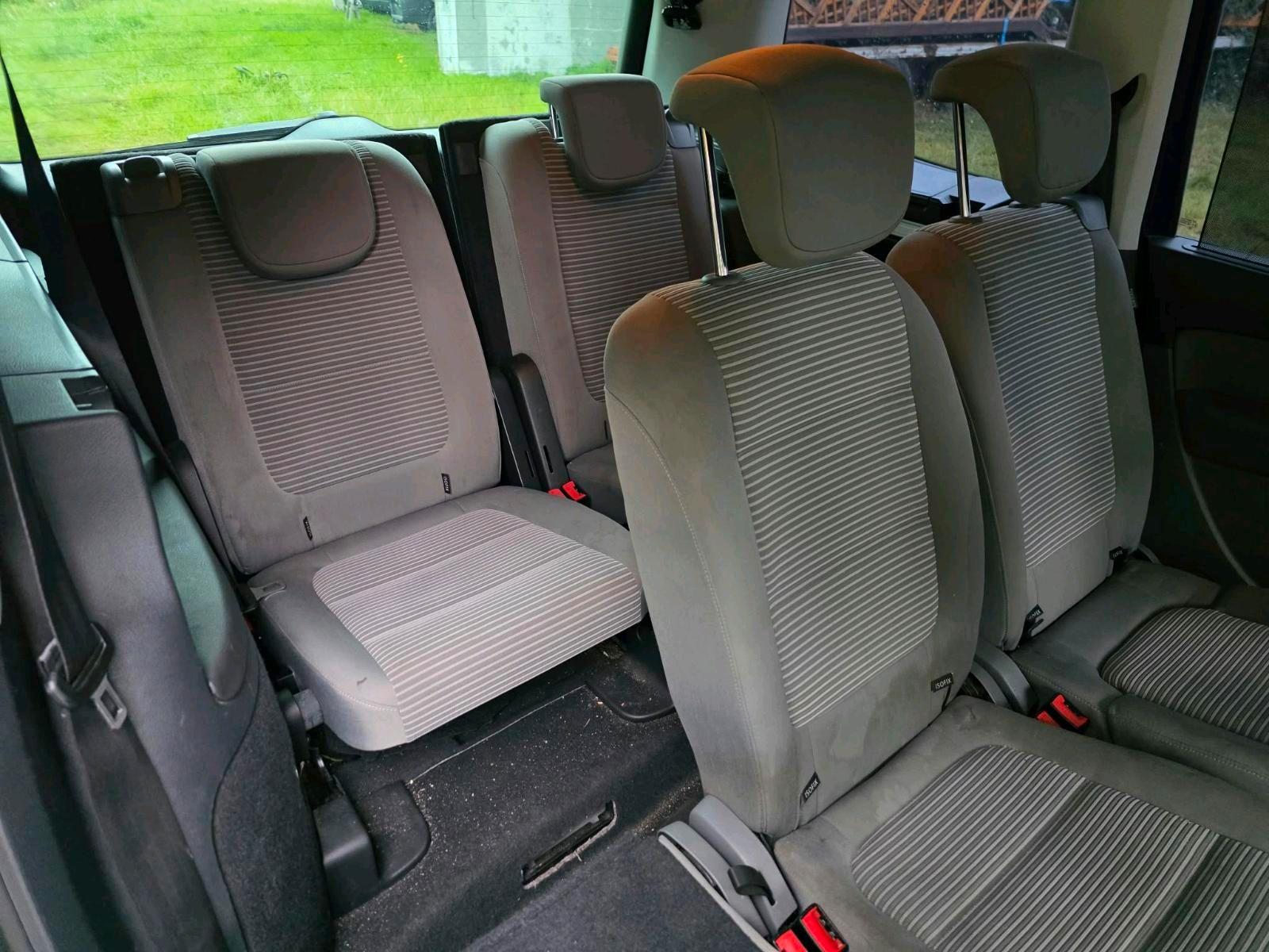 Seat Alhambra 2010 — photo 7