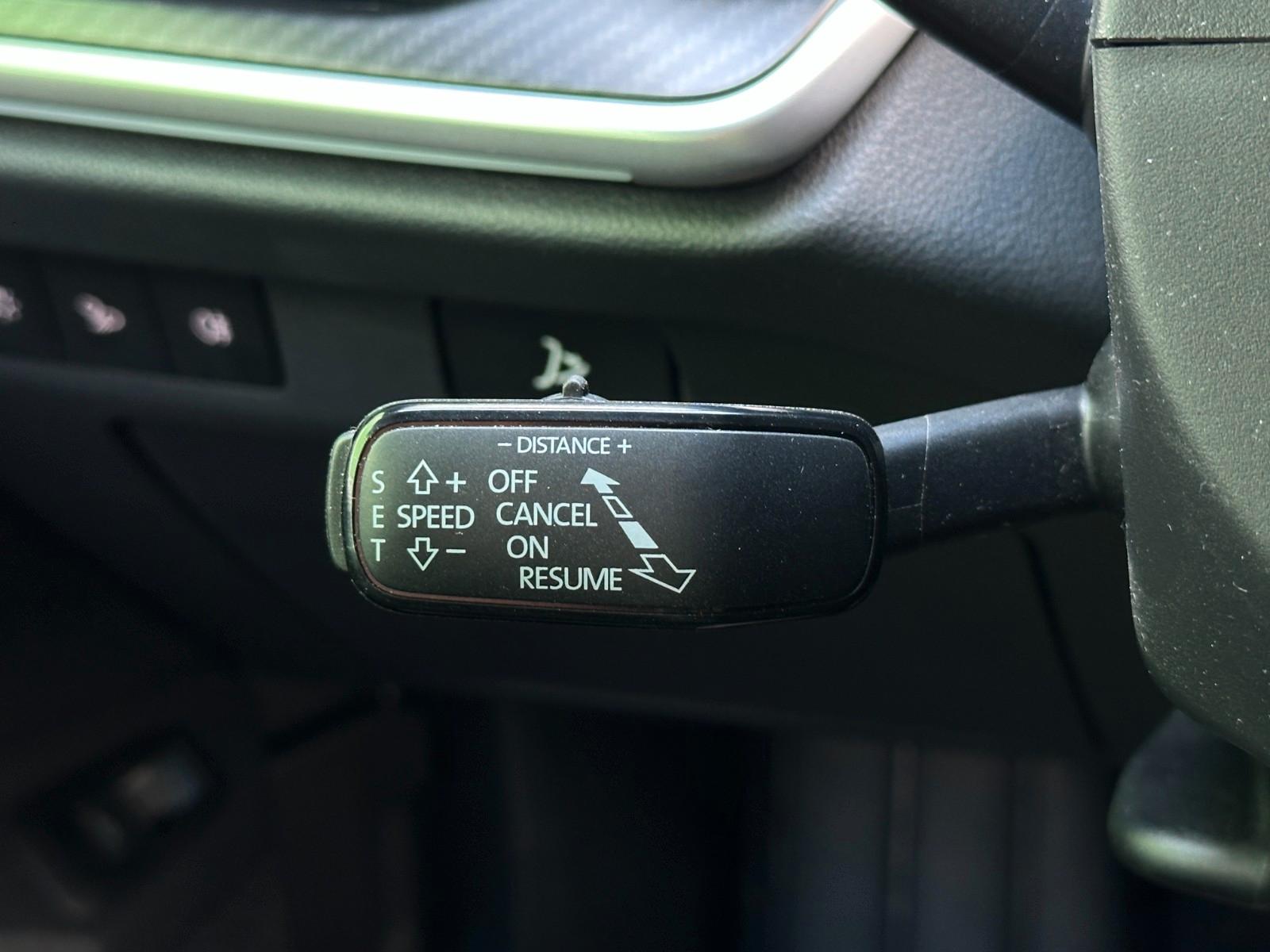 Skoda RS 340PS 4x4 NAVI Wär.Pumpe DCC eHK LM21"AHK