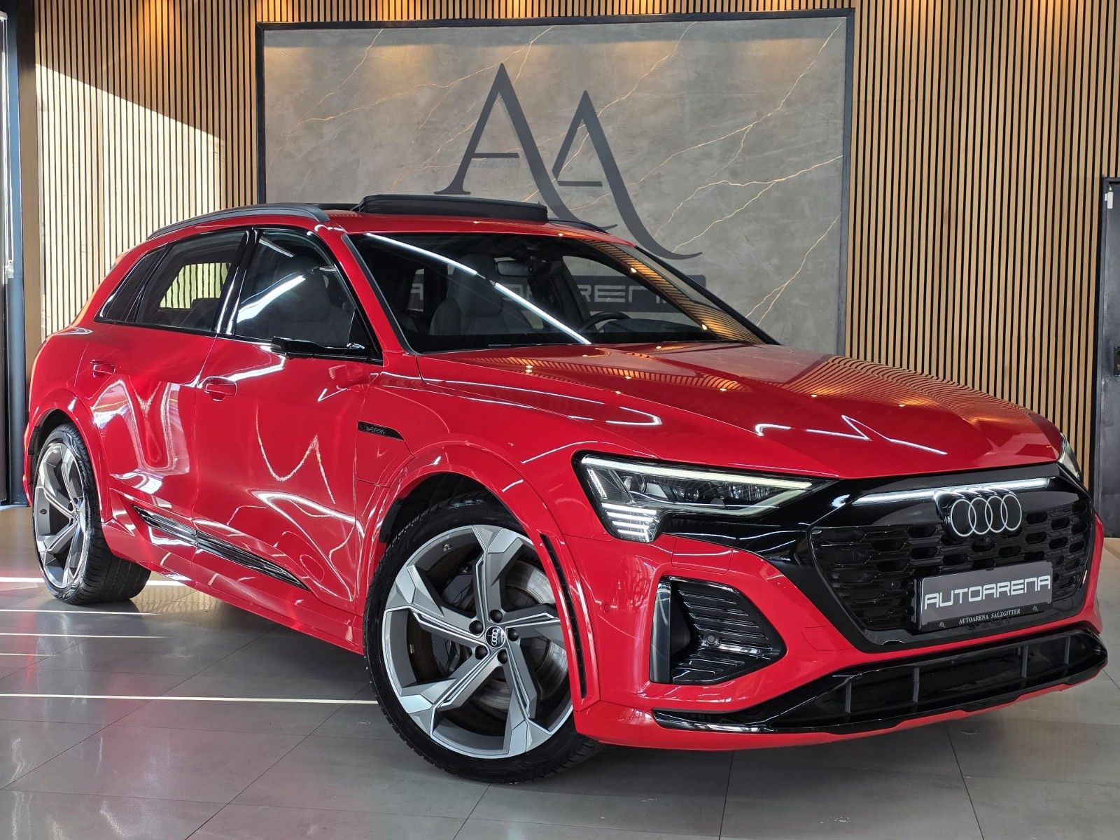 Audi SQ8 e-tron quattro*PANO*MATRIX*B&O*SOFT-CLOSE*