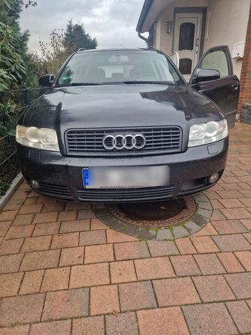 Audi A4 2.5L S line