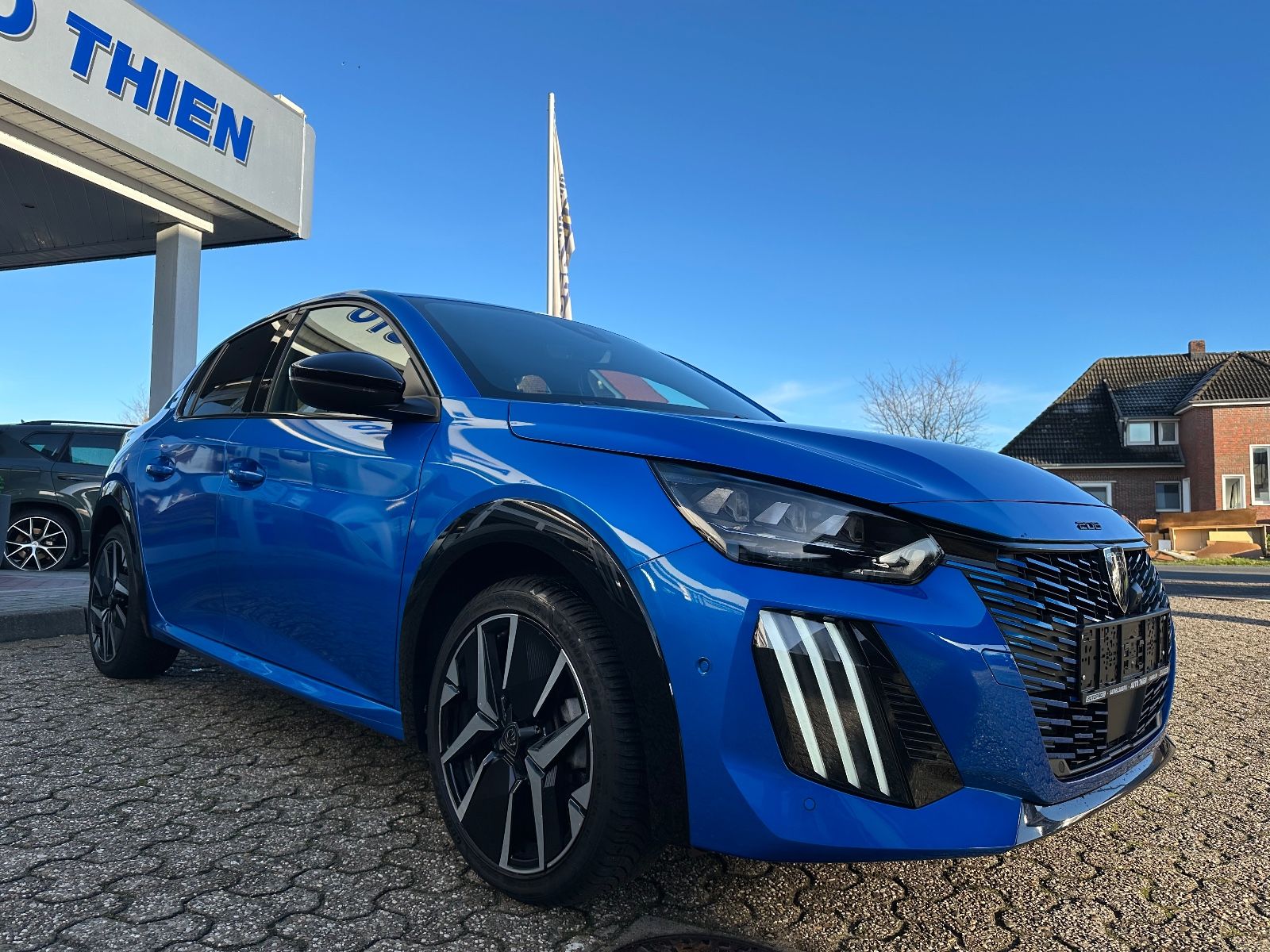 Fahrzeugabbildung Peugeot 208 GT PureTech 100 Navi/LED/ 360°Kamera/Keyless