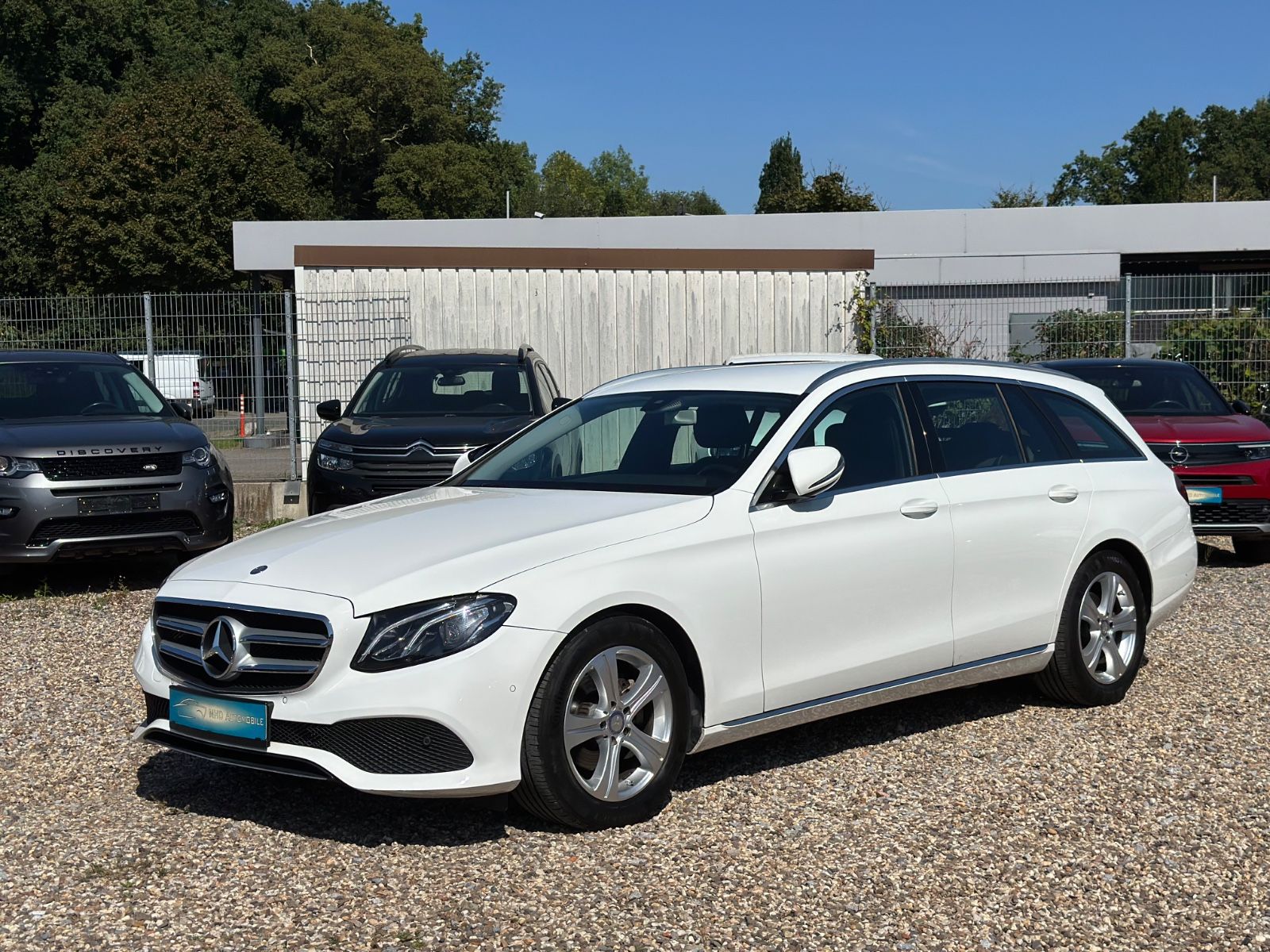 MERCEDES-BENZ E 200 T-Modell Avantgarde Navi LED Kamera