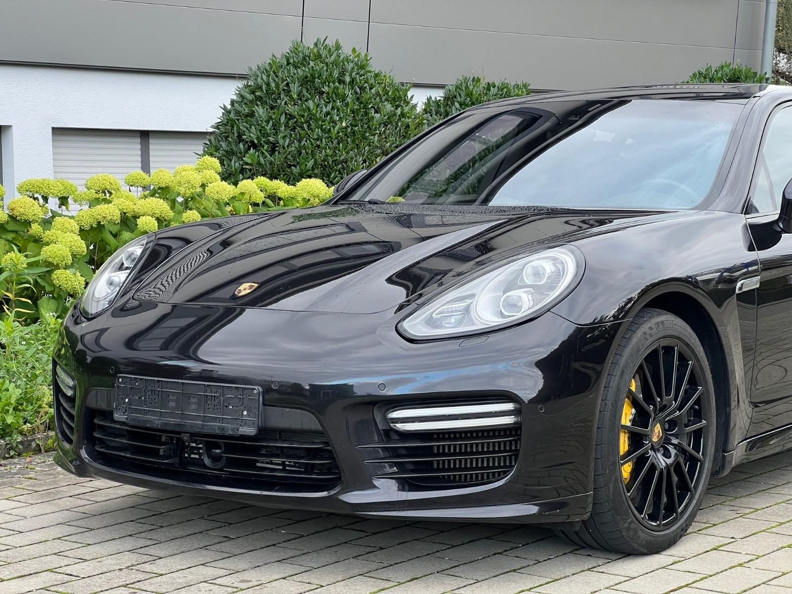 Porsche Panamera Turbo /APPROVED 09/27/Chrono/ACC/20Zoll