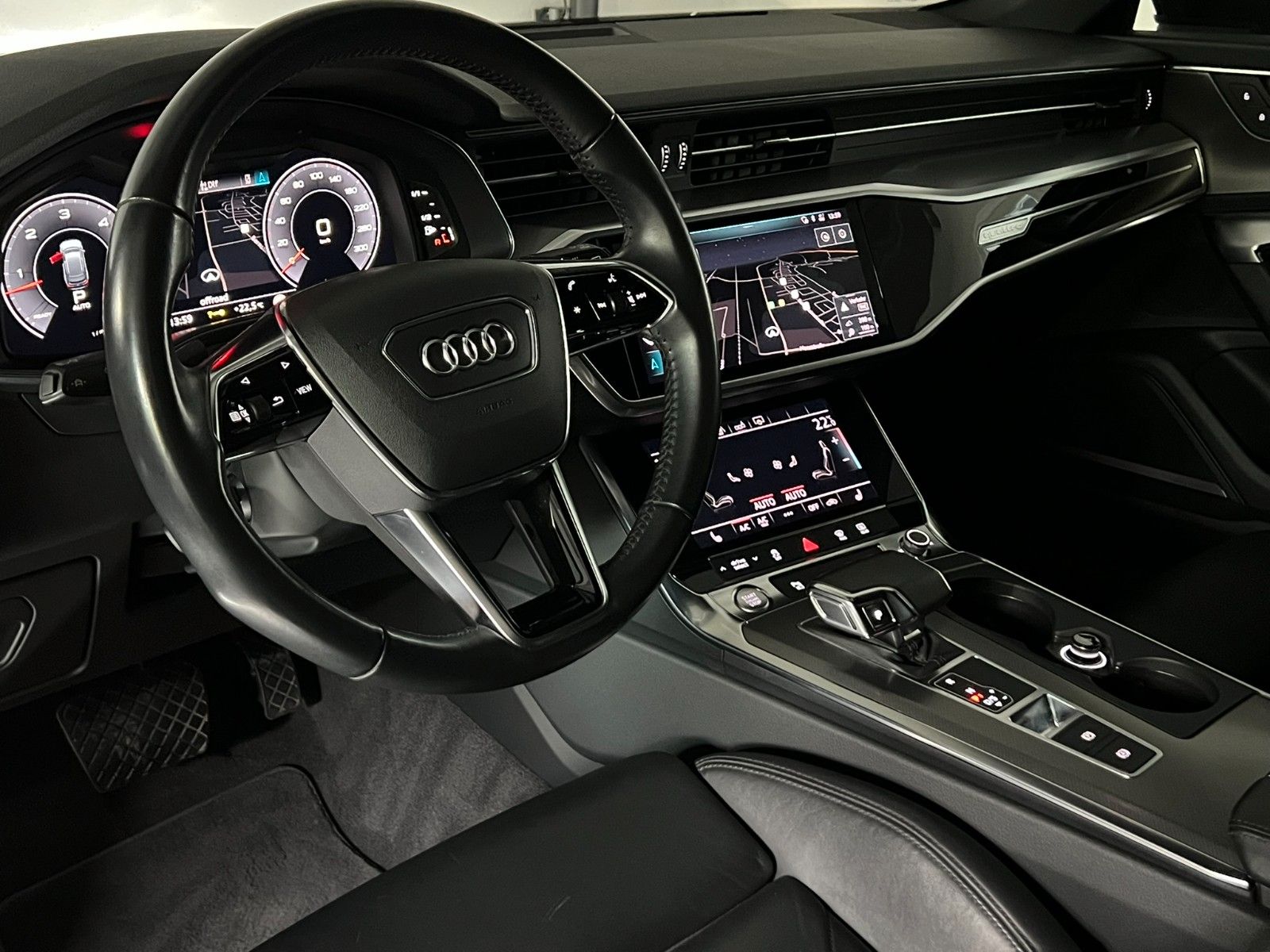 Fahrzeugabbildung Audi A6 Avant 50 TDI Quattro Sport S-LINE/
