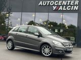 Mercedes-Benz B 180 CDI S-HE/NAVI/AHK/SHZ/17LM/MFL/BT-TEL - Mercedes-Benz B 180 aus 2010