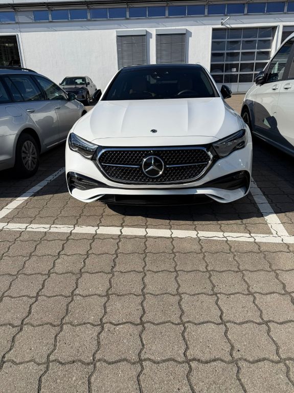 Image of Mercedes-Benz E 300