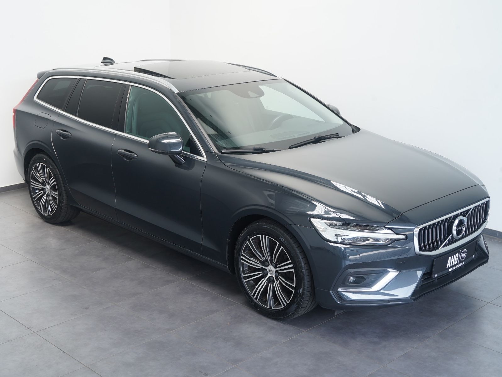 Fahrzeugabbildung Volvo V60 D4 AWD Inscription BLIS/INTELLISAFE/PANORAMA