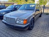 Mercedes-Benz Mercedes Benz 260E  W124     !!! Festpreis... - Mercedes-Benz 260 von privat