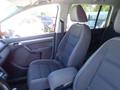 Fahrzeugabbildung Volkswagen Touran Comfortline  **AHK / SCHECKHEFT / 1-HAND*