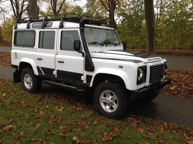 Land Rover Defender 110 7-Sitzer Leder Dachgepäck Klima