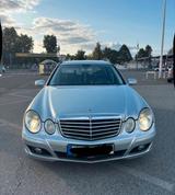 Mercedes-Benz 320 - silberne Mercedes-Benz 320