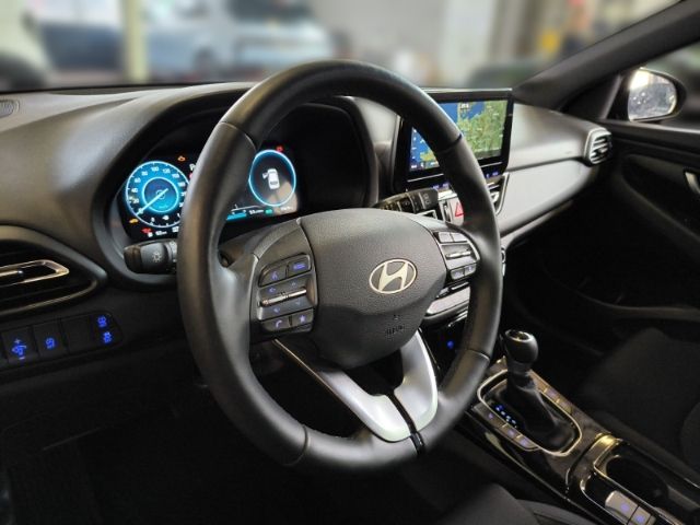 Fahrzeugabbildung Hyundai i30 FL Kombi (MY25) 1.5 T-GDI (140 PS) 48V 7-DCT