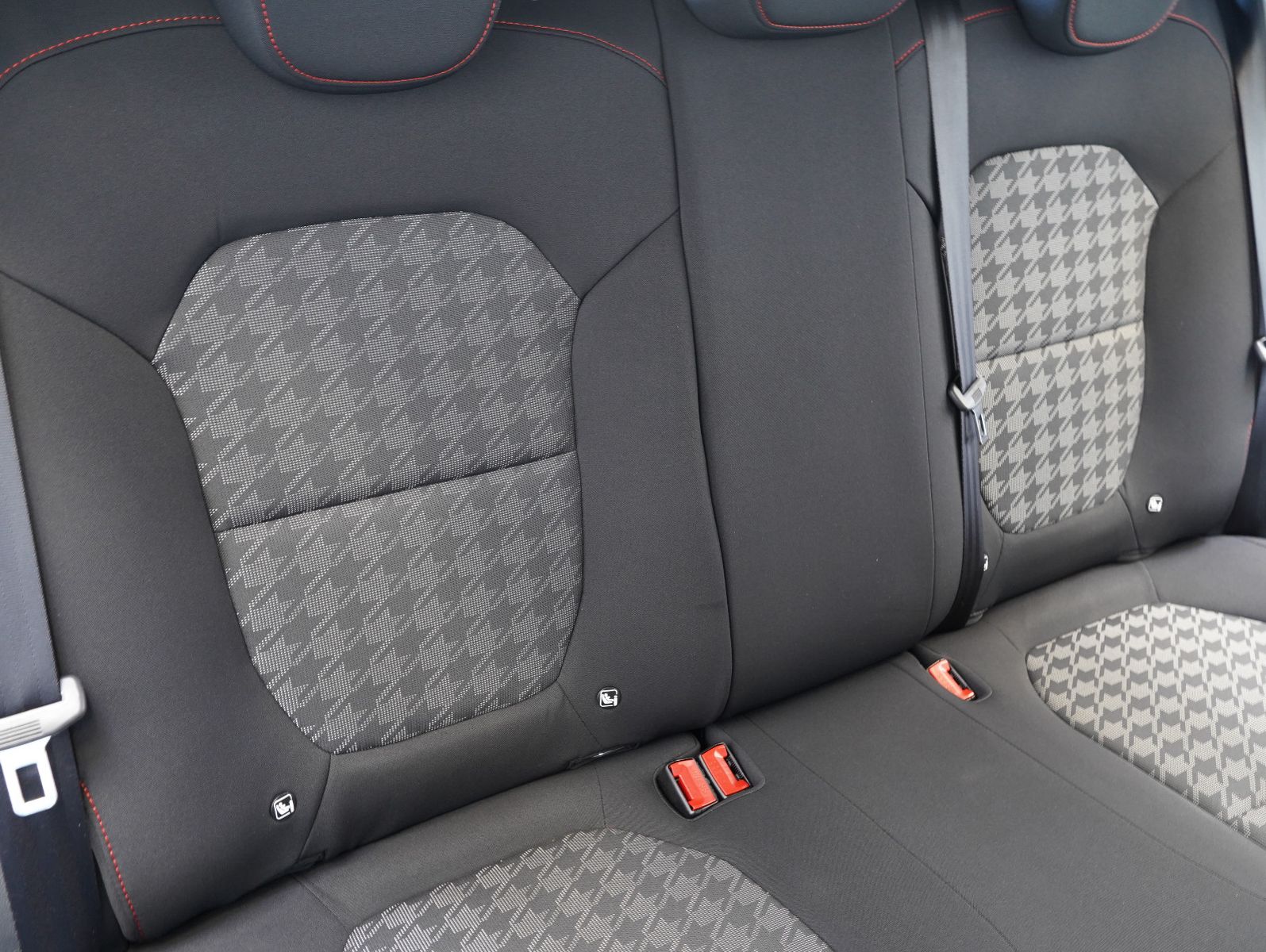 Fahrzeugabbildung MG ZS EV Standard Range Comfort MG-PILOT/LED/ACC