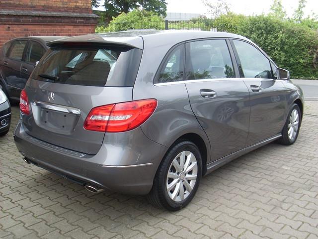 Mercedes-Benz B 220 d DCT Automatik
