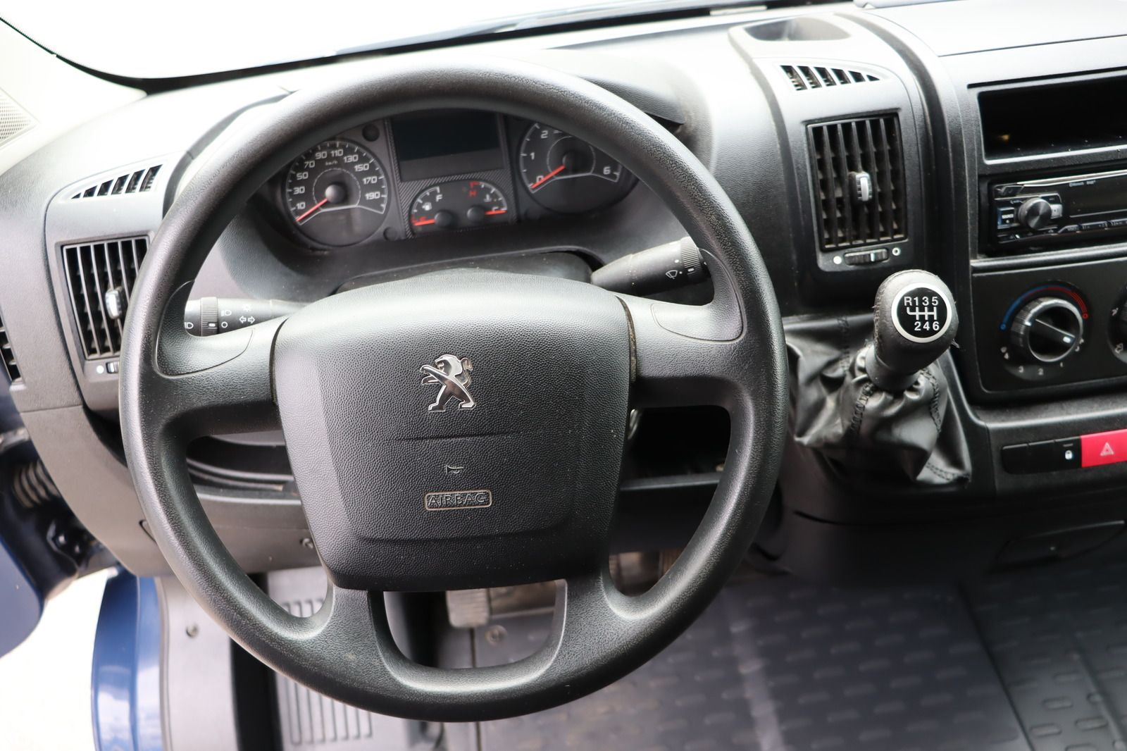 Fahrzeugabbildung Peugeot Boxer 2,2 HDi 110 Kasten L3 H2