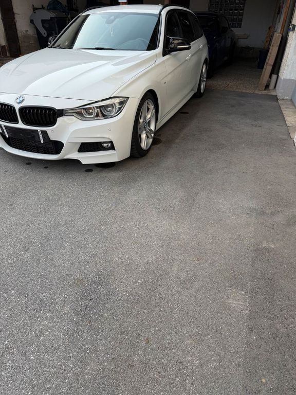 Image of BMW 320