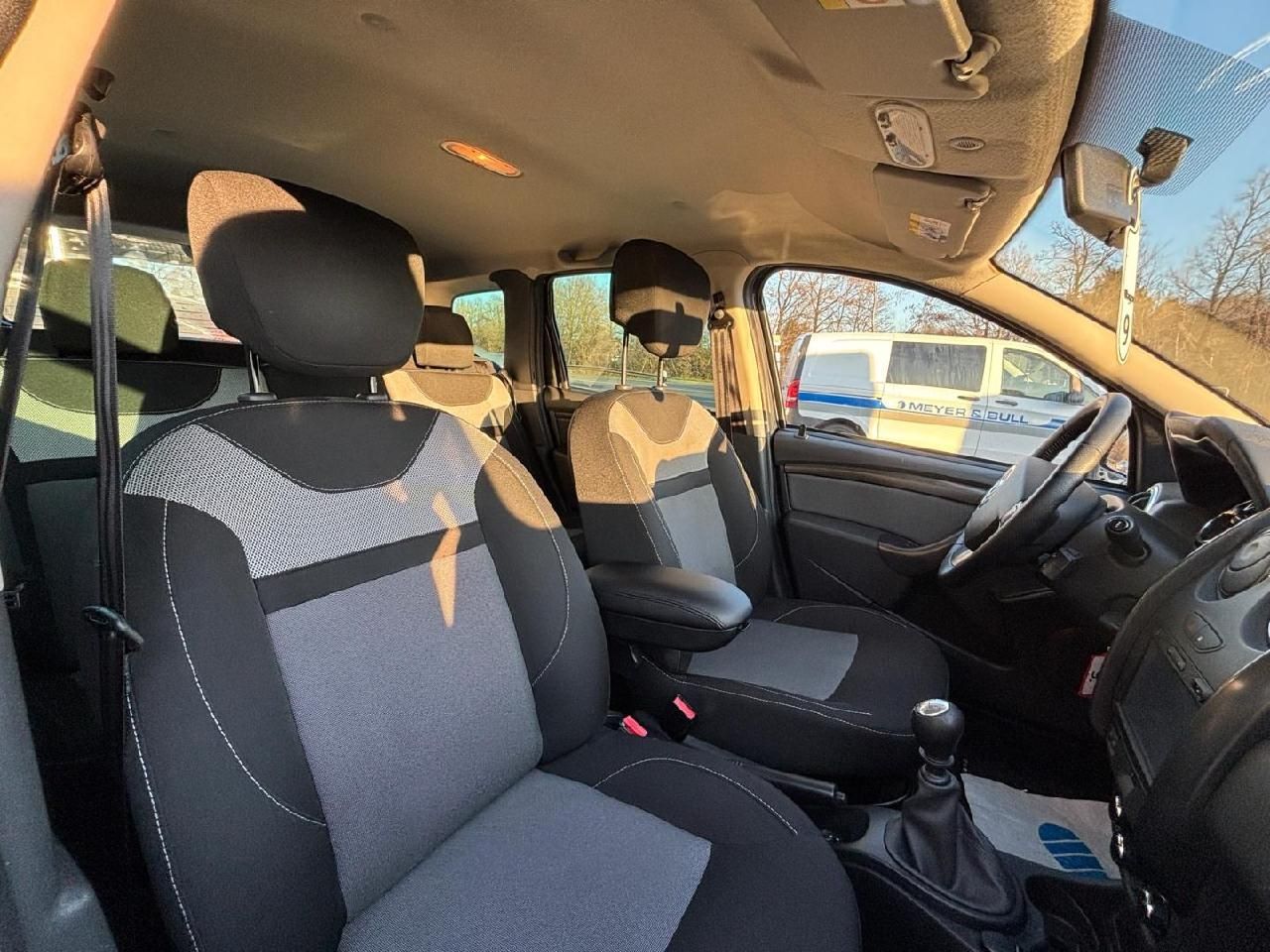 Detailbild 11 Duster I Laureate 4x2 SHZ*Navi