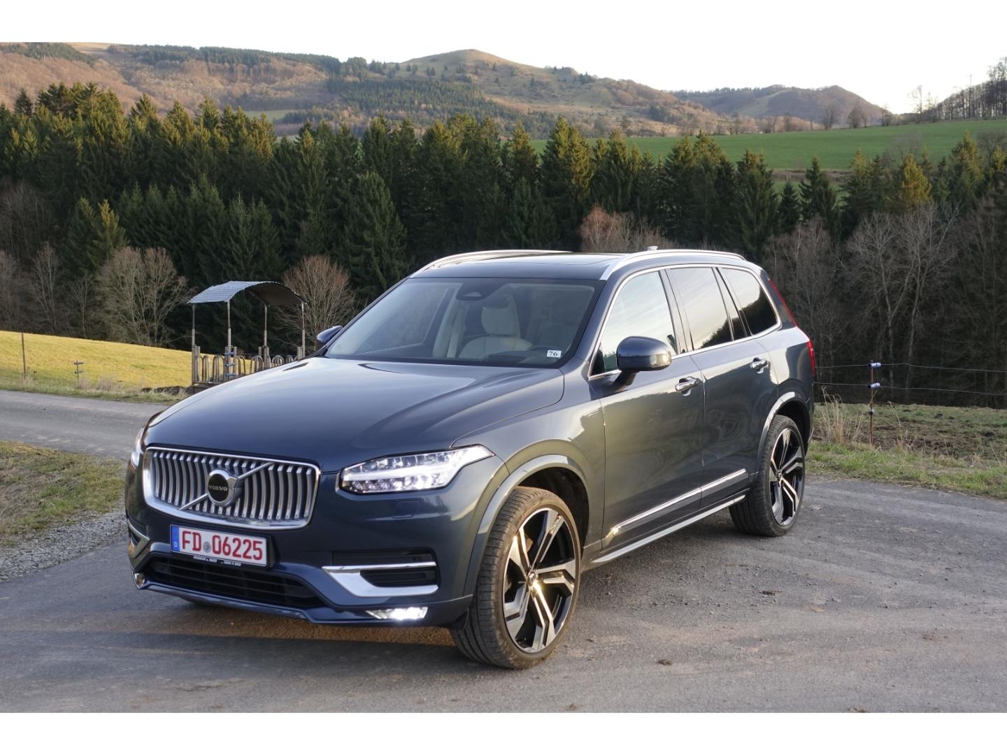 Volvo XC90 B5 D Ultimate Bright AWD 7-Sitzer/ AHK/Luft