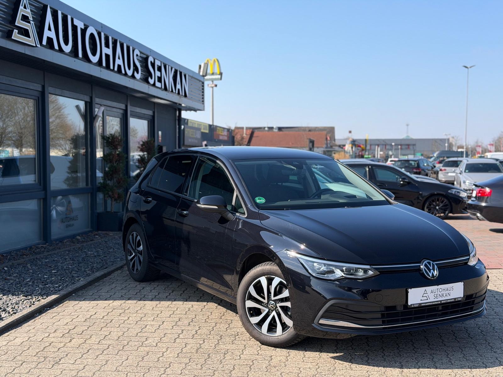 Volkswagen Golf VIII 1.5 TSI Lim. Active*STANDH*R-CAM*NAVI*