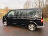 Volkswagen T5 Multivan 1.9TDI - Volkswagen T5 Multivan mit Diesel-Antrieb: Kleinbus, 1.9