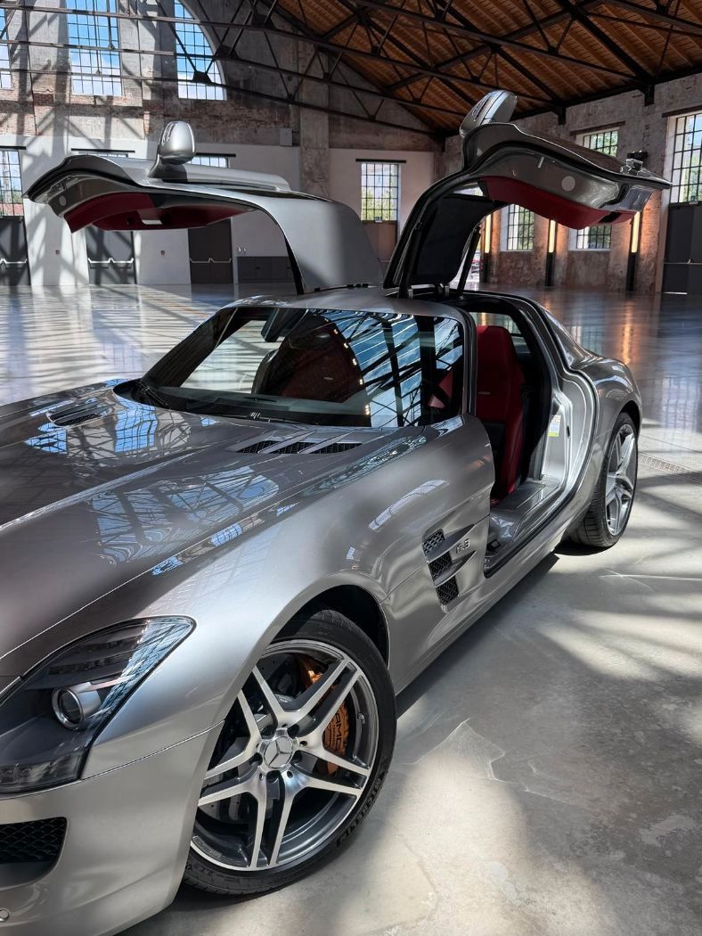 Fahrzeugabbildung Mercedes-Benz SLS AMG Alubeam/Keramik/Dt. Erstauslieferung