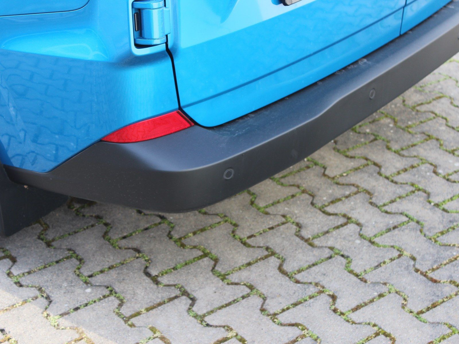 Fahrzeugabbildung Ford Transit Custom E 340 L1 RWD Trend