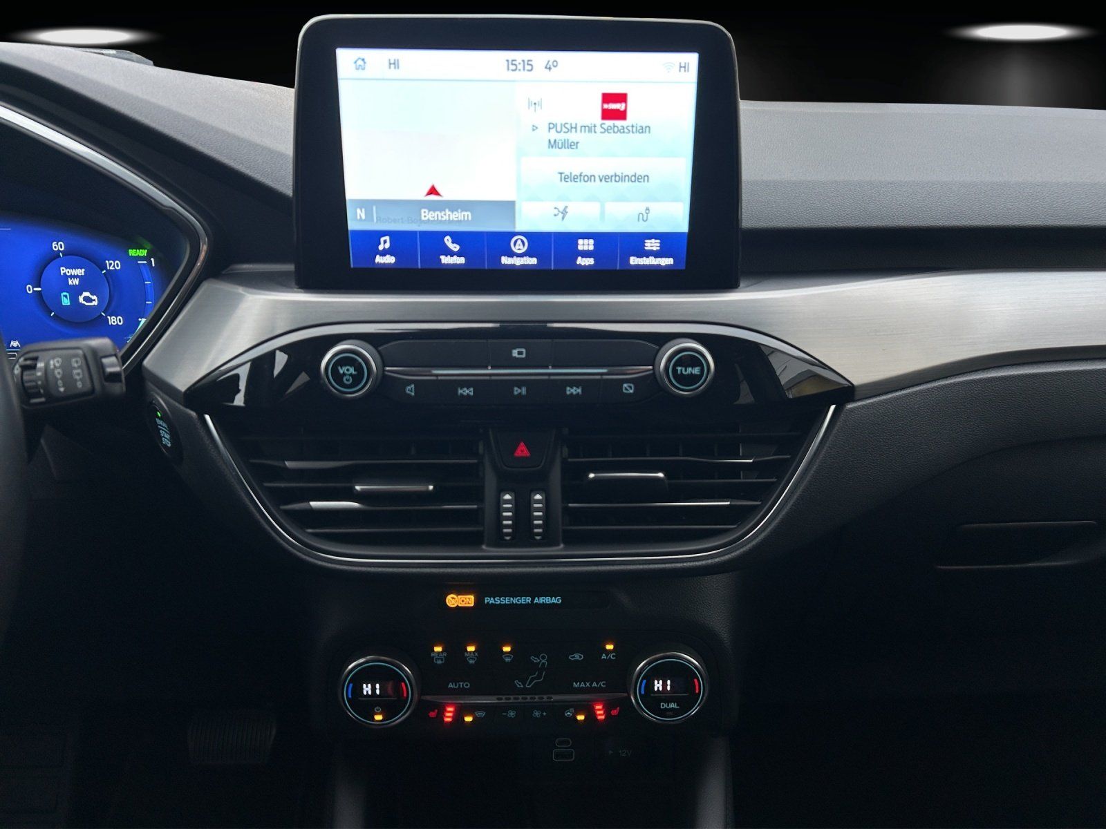 Fahrzeugabbildung Ford Kuga 2.5 PHEV Titanium Aut./ACC/KAMERA/NAVI/SHZ/