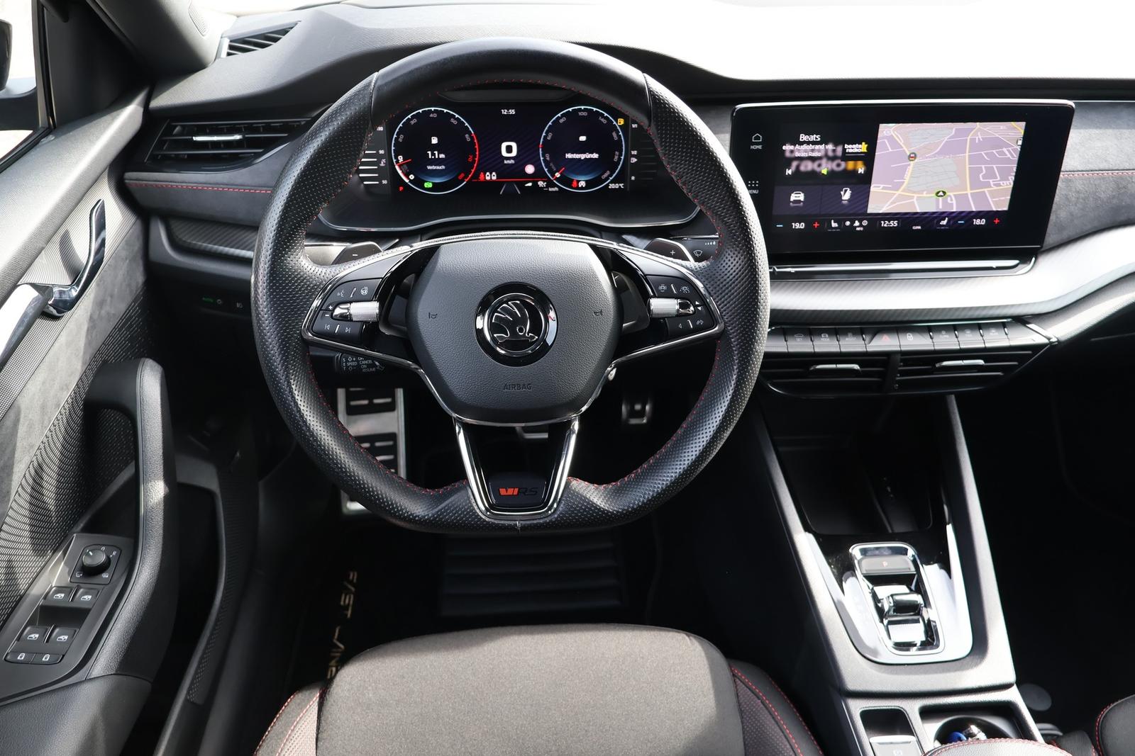 Skoda Octavia Combi 2.0 RS DSG LED Navi Sitzheizung