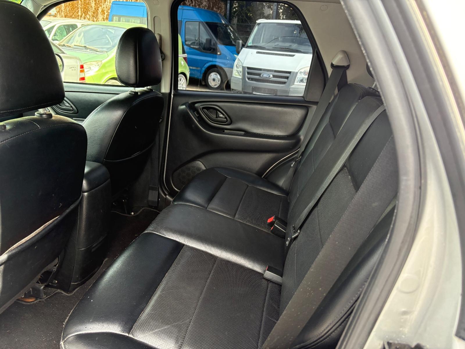Ford Maverick 2004 — photo 8
