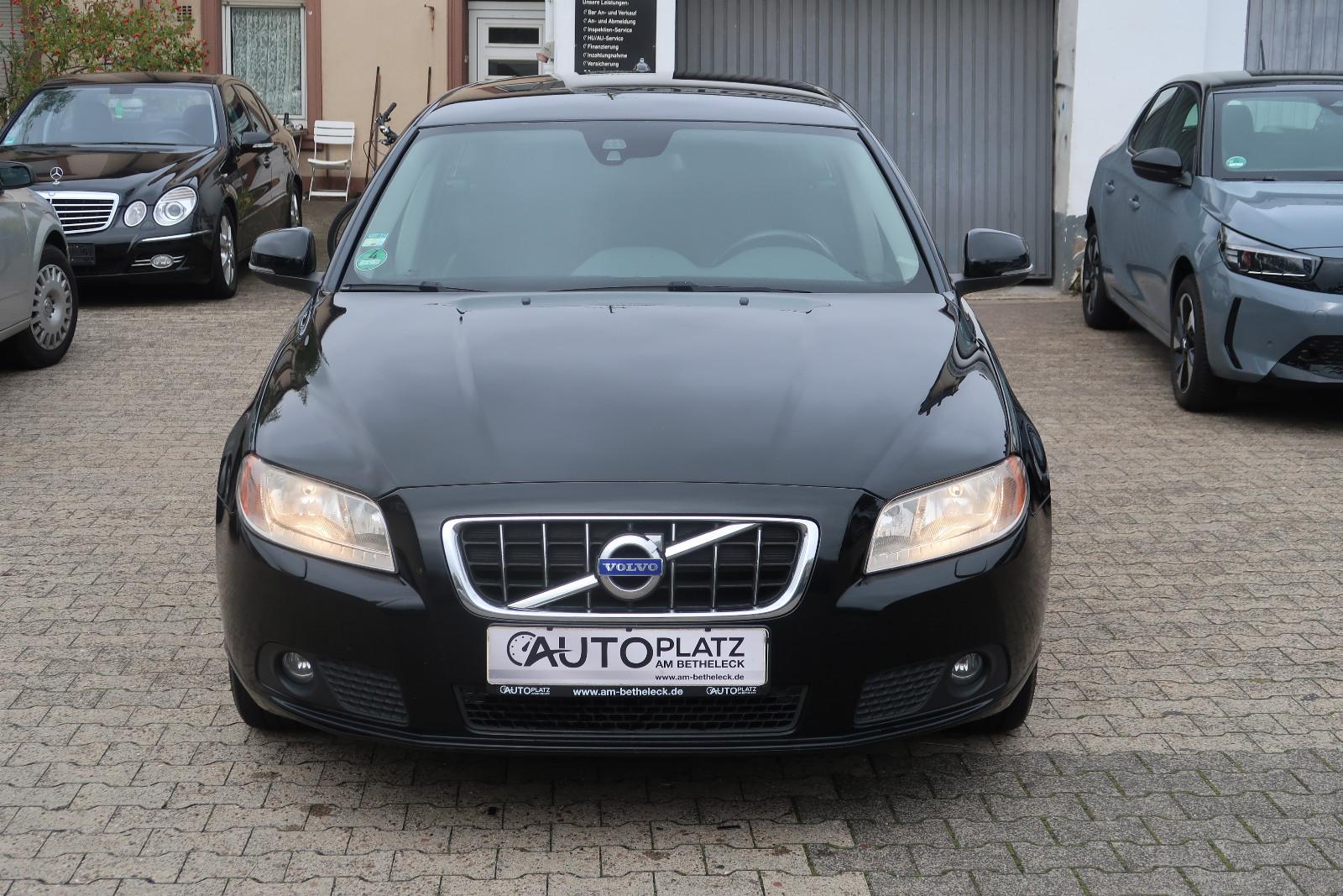 Volvo V70 2011 — photo 6