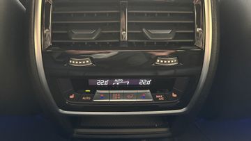 BMW X7 - 12