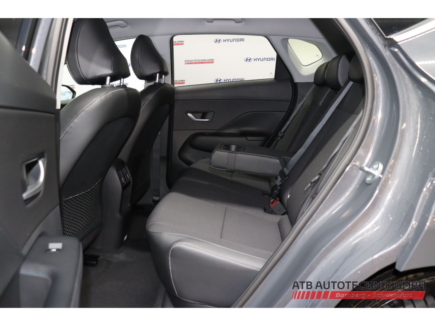 Fahrzeugabbildung Hyundai KONA Elektro SX2 2WD 48,4kWh TREND-Paket, Assist