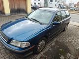 Volvo V40 1.8 - gebrauchte Volvo V40 aus dem Jahr 1999