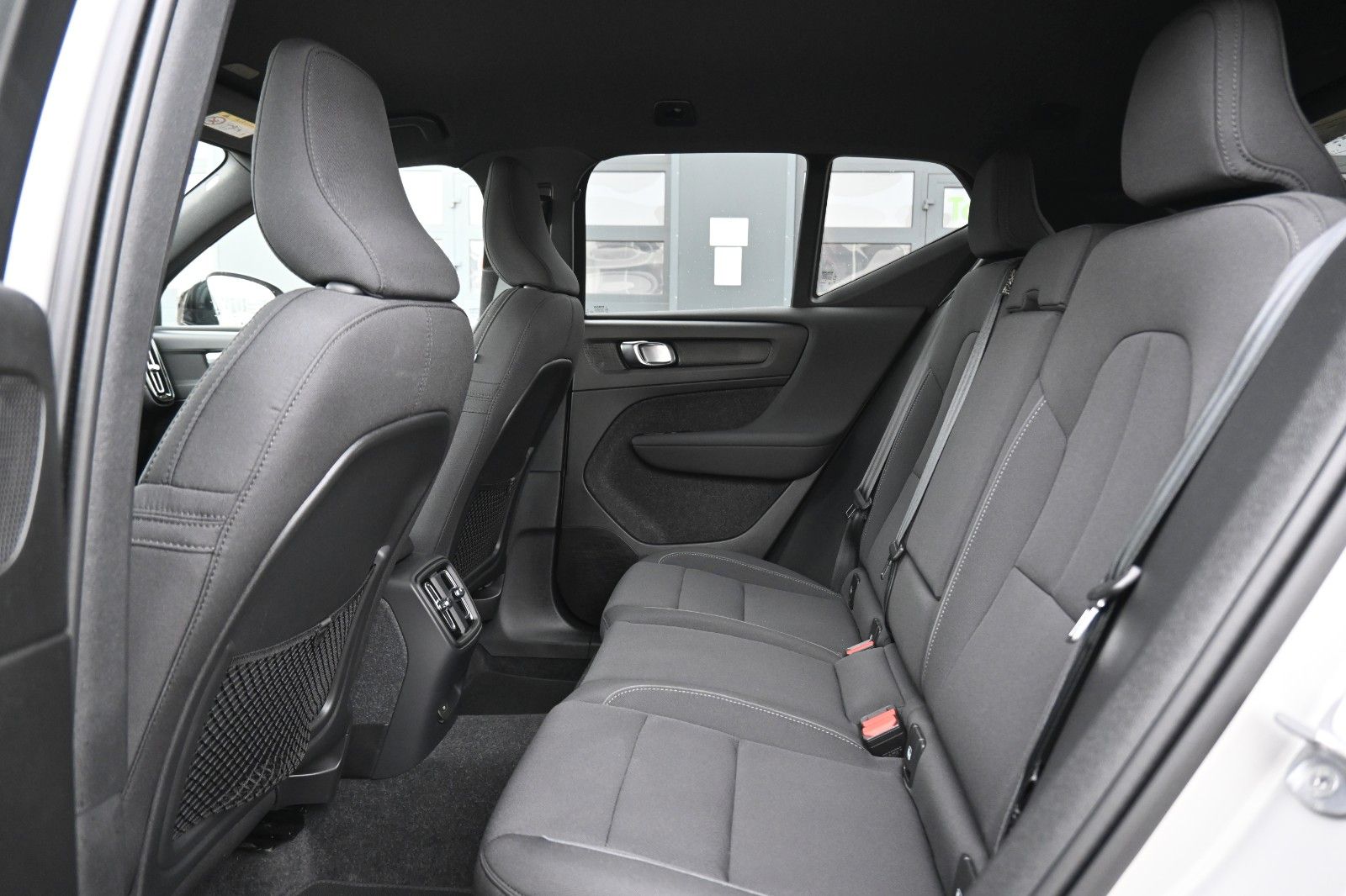 Fahrzeugabbildung Volvo XC40 Single Ext. Range Plus*LED*STHZ*CAM*BLIS