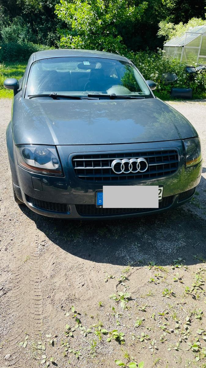 Audi TT Coupe 1.8T 110 kW -
