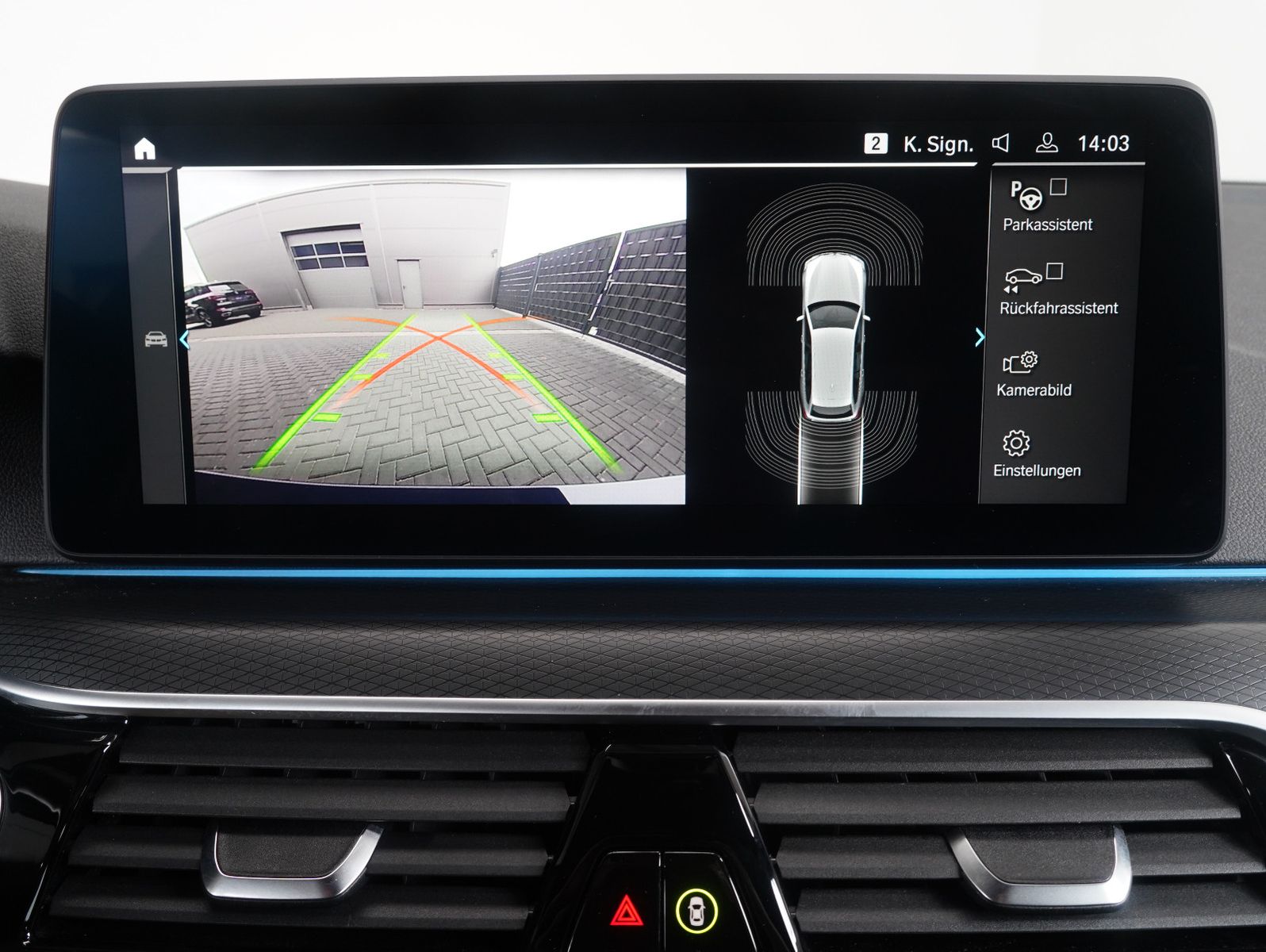 Fahrzeugabbildung BMW 530 e Touring M Sport SHADOW/HEAD-UP/LASER/AHK